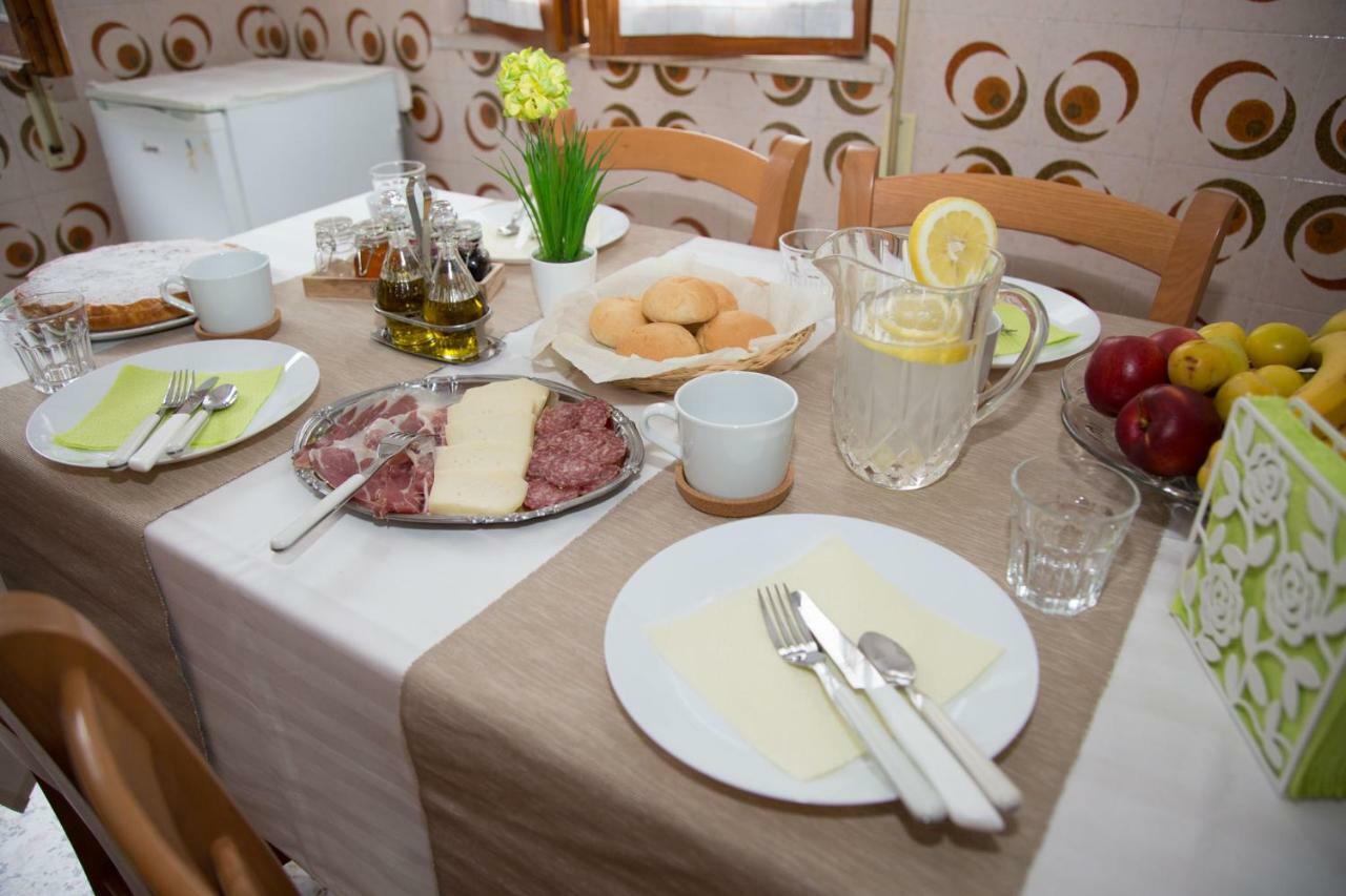Il Gruccione Bed & Breakfast Sant'Omero Ngoại thất bức ảnh